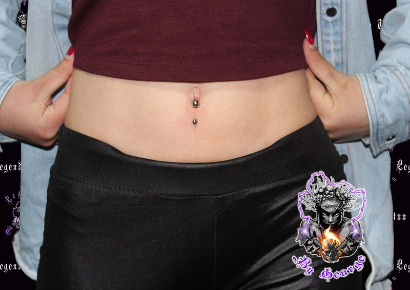 belly buton piercing, rtipa afalos, afalos piercing, piercing peiraias, legend tattoo studio piercing, piercing keratsini peiraias